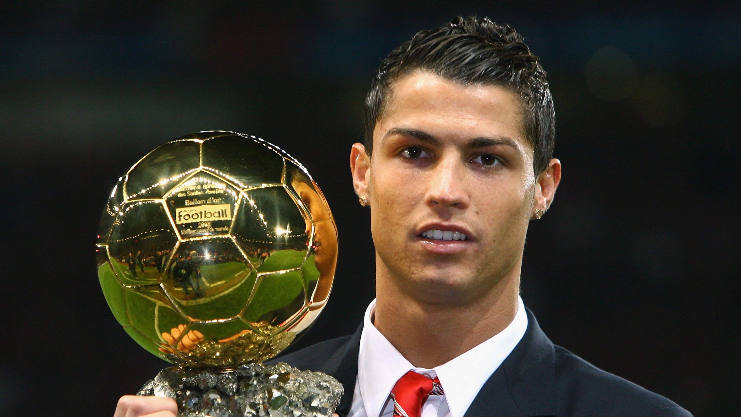 强势崛起：冷门球队的不可思议的表现，强势概念